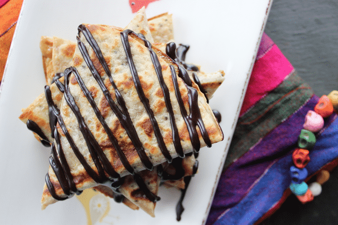 Healthy Breakfast Quesadilla Recipe. This quesadilla is only 200 calories, but it's filled with peanut butter, bananas, and chocolate. YUMMY The Diet Chef #HealthyBreakfastRecipe #WeightWatchers