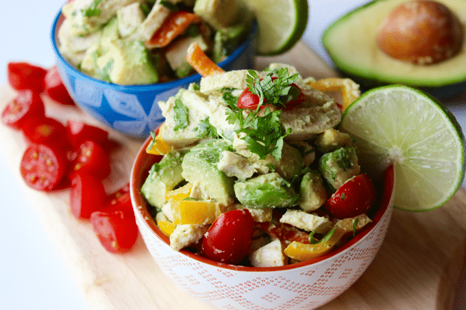 Healthy avocado chicken salad recipe. It's literally the perfect meal prep recipe. And only 4 weight watcher points plus per serving. #healthyrecipe #mealprep