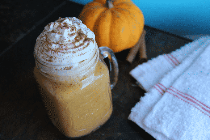 If you love pumpkin, then you definitelu NEED TO MAKE this healthy pumpkin spice protein shake. Best part is it's only 5 Weight Watcher Points Plus #Healthyrecipe #Pumpkinspice #WeightWatchers