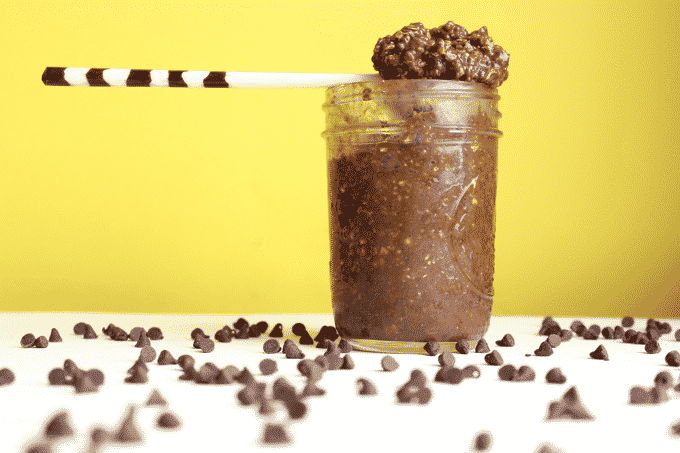 Seriously the best chocolate overnight oats recipe I've ever come across. It's pretty much a fudge brownie in oat form. So rich, so decadent, so delicious! Plus, these oats have 35g of protein.