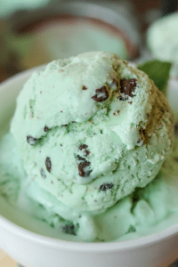 Mint Chocolate Chip keto ice cream that tastes better than store bought stuff! It's made in a mason jar, so there's no ice cream machine, or churning needed to make it.