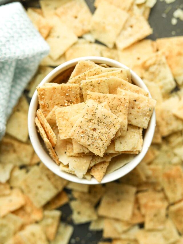cropped-keto-crackers2-17.jpg