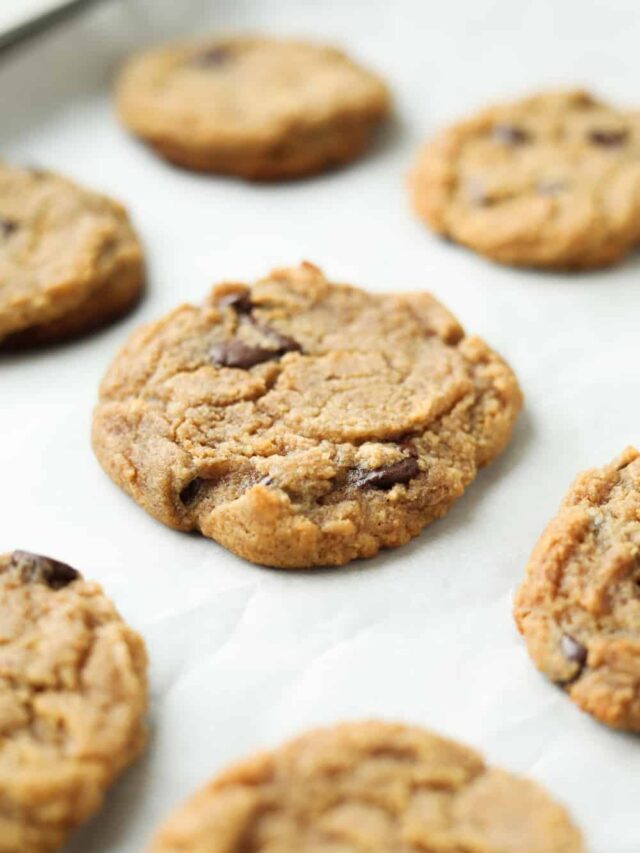 Low Carb Keto Chocolate Chip Cookies
