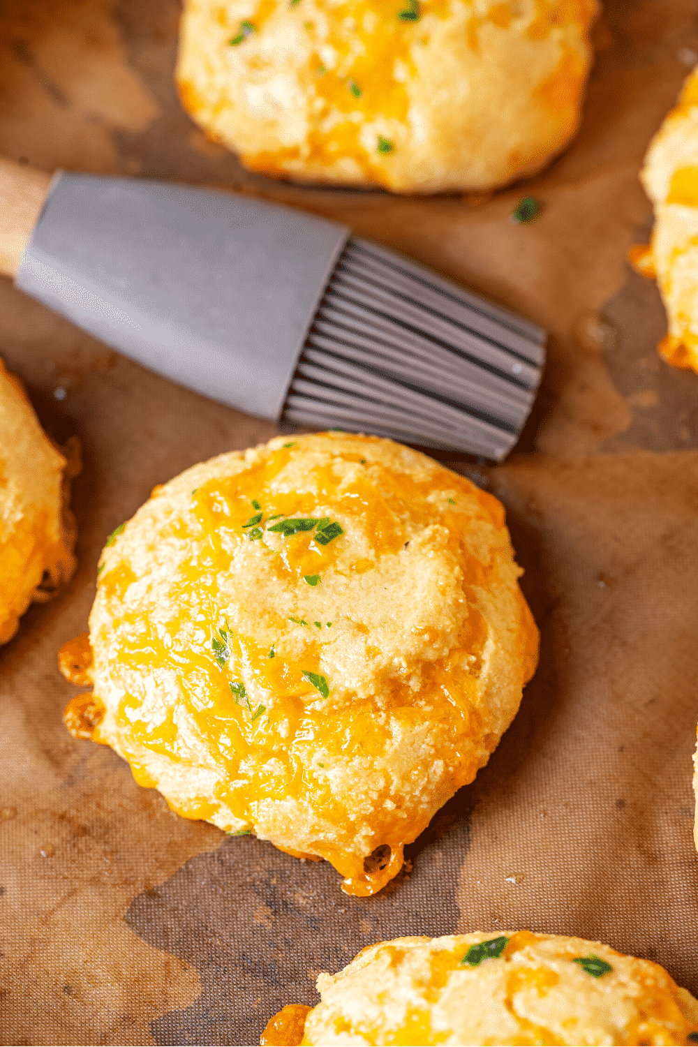 Cheddar Bay Biscuits – Black Tie Kitchen