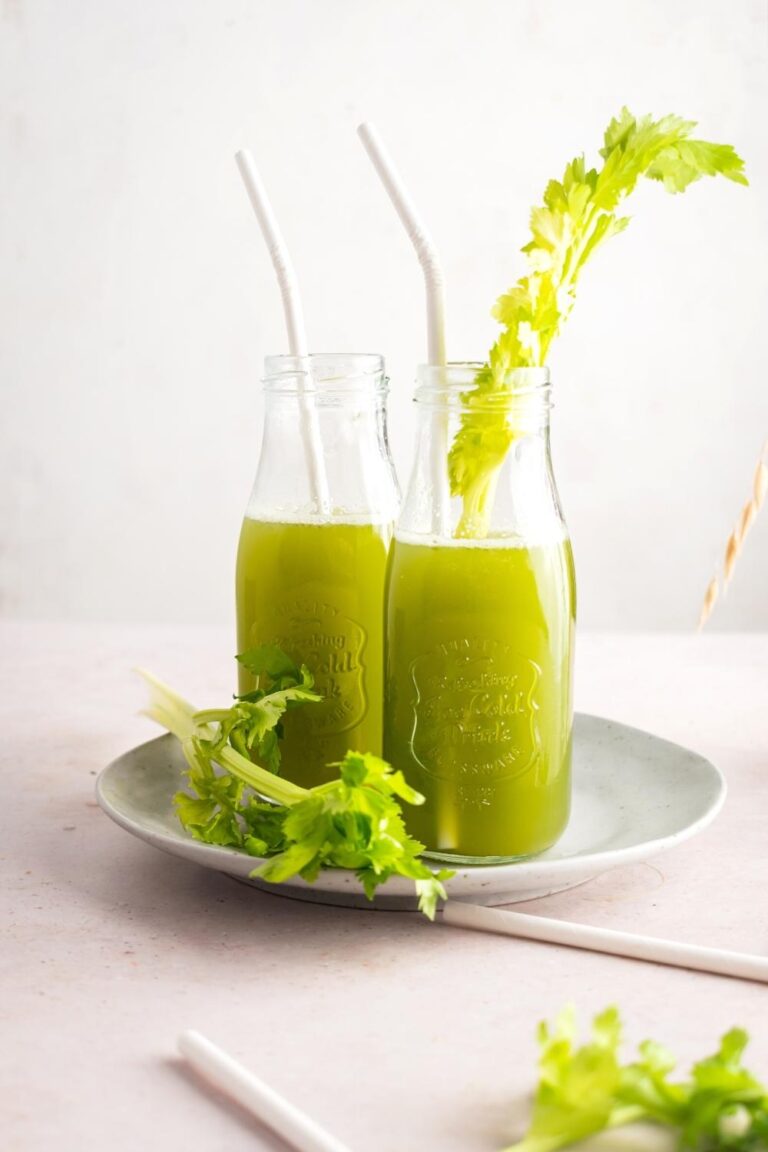 Celery Juice Recipe (Just 15 Calories Per Serving)