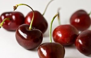 A bunch of cherries.