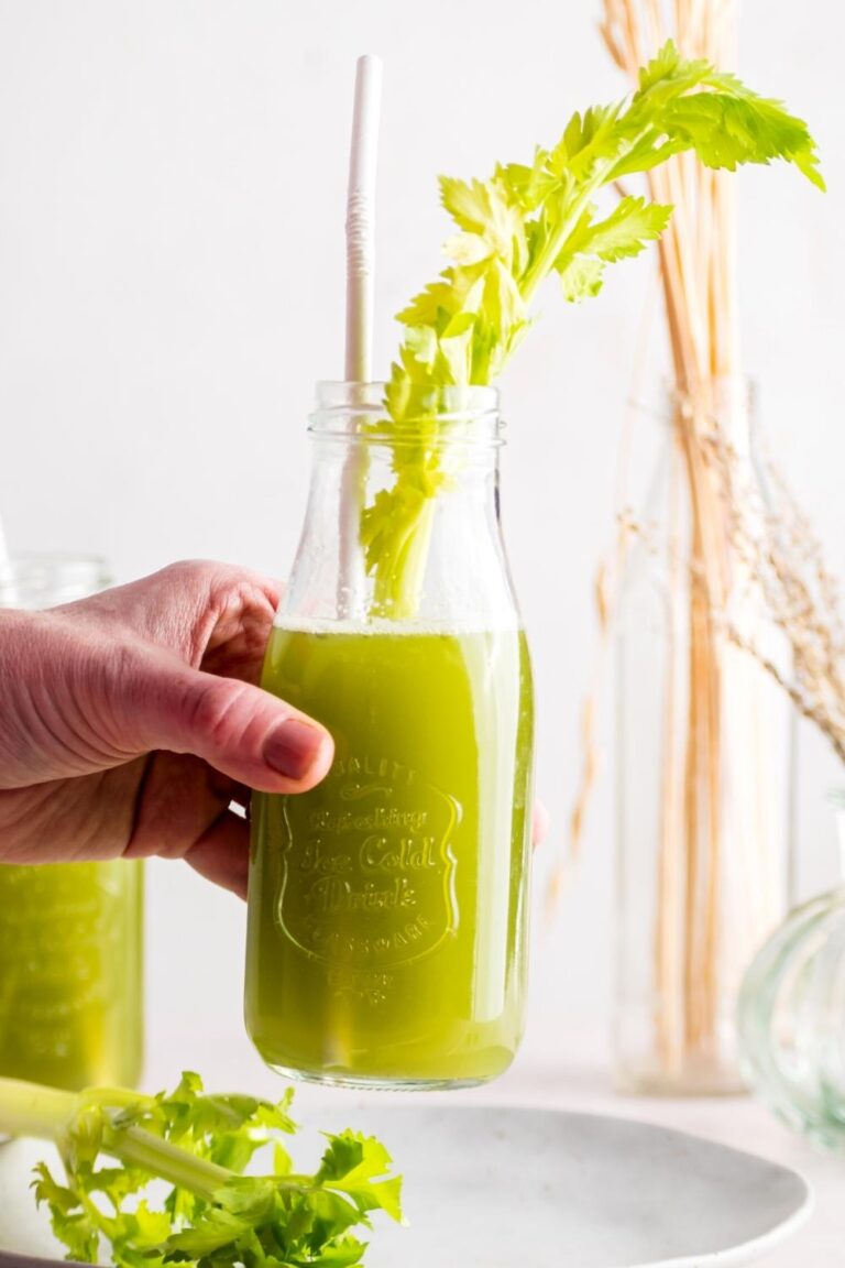 Celery Juice Recipe (Just 15 Calories Per Serving)
