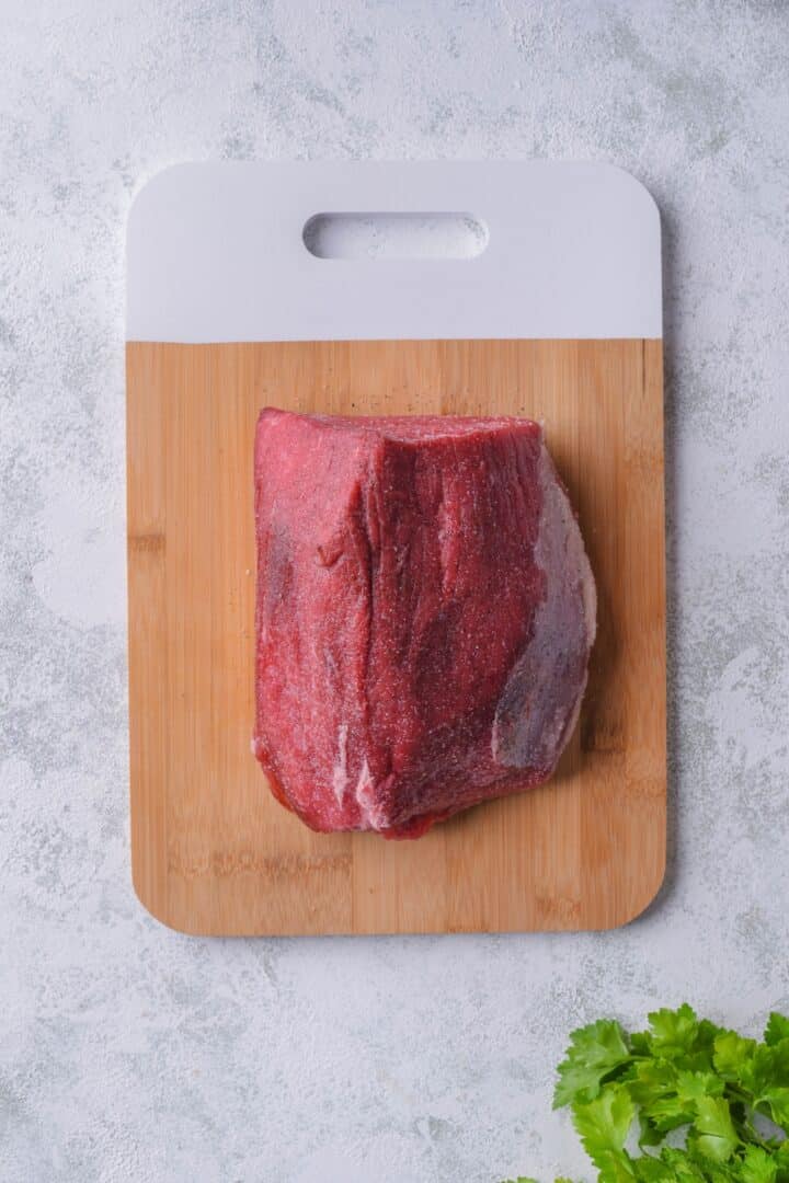 How To Cook Eye of Round Steak PERFECTLY (Tender and Juicy)