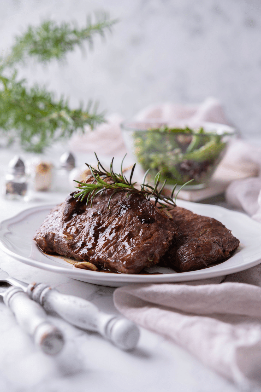 Juicy Cast Iron Skillet Steak - Chef Alli