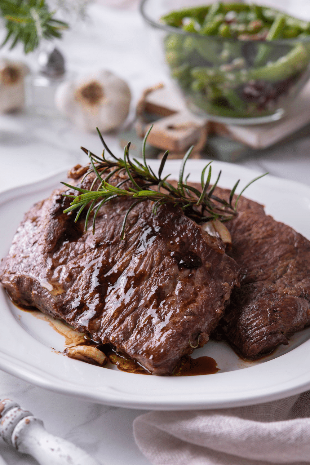 INCREDIBLY Easy & Juicy Cast Iron Steak Recipe (Made In Just 15 Minutes 