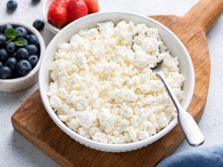 A bowl of cottage cheese.