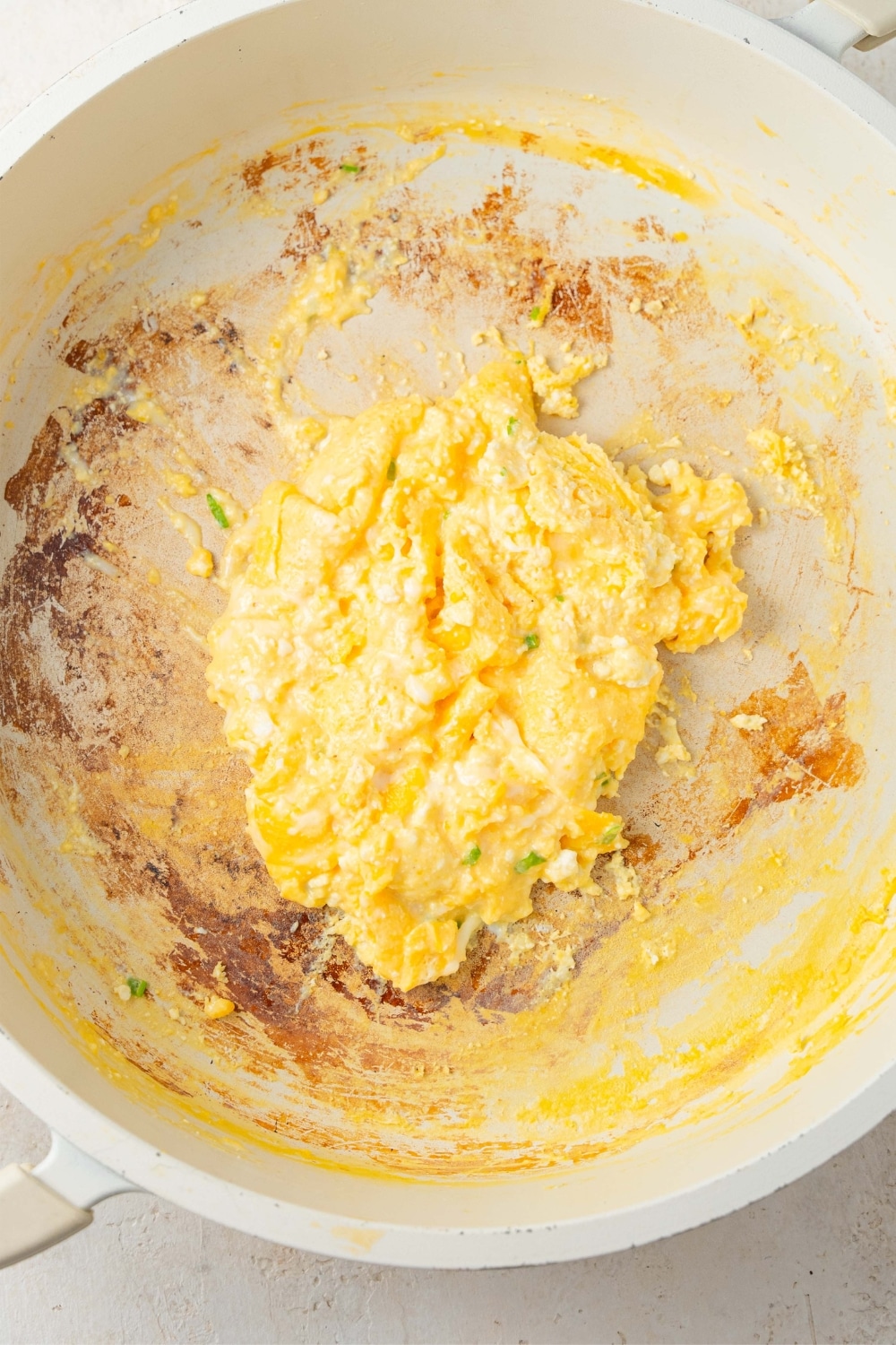 Cottage cheese omelet in a pot.