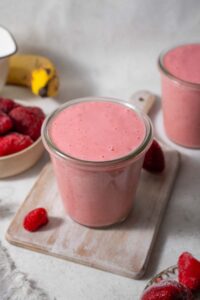 Strawberry cottage cheese smoothie in a glass.